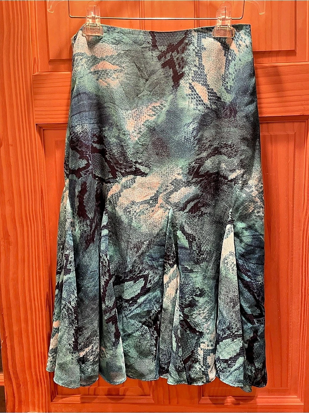 Chico's Abstract Pleated Midi Skirt in Green & Black Size Large